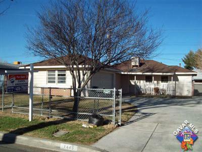 Property Photo:  1445 Indian Sage Road  CA 93534 