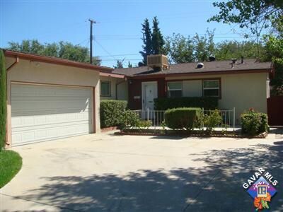 Property Photo:  1332 Boyden Avenue  CA 93534 