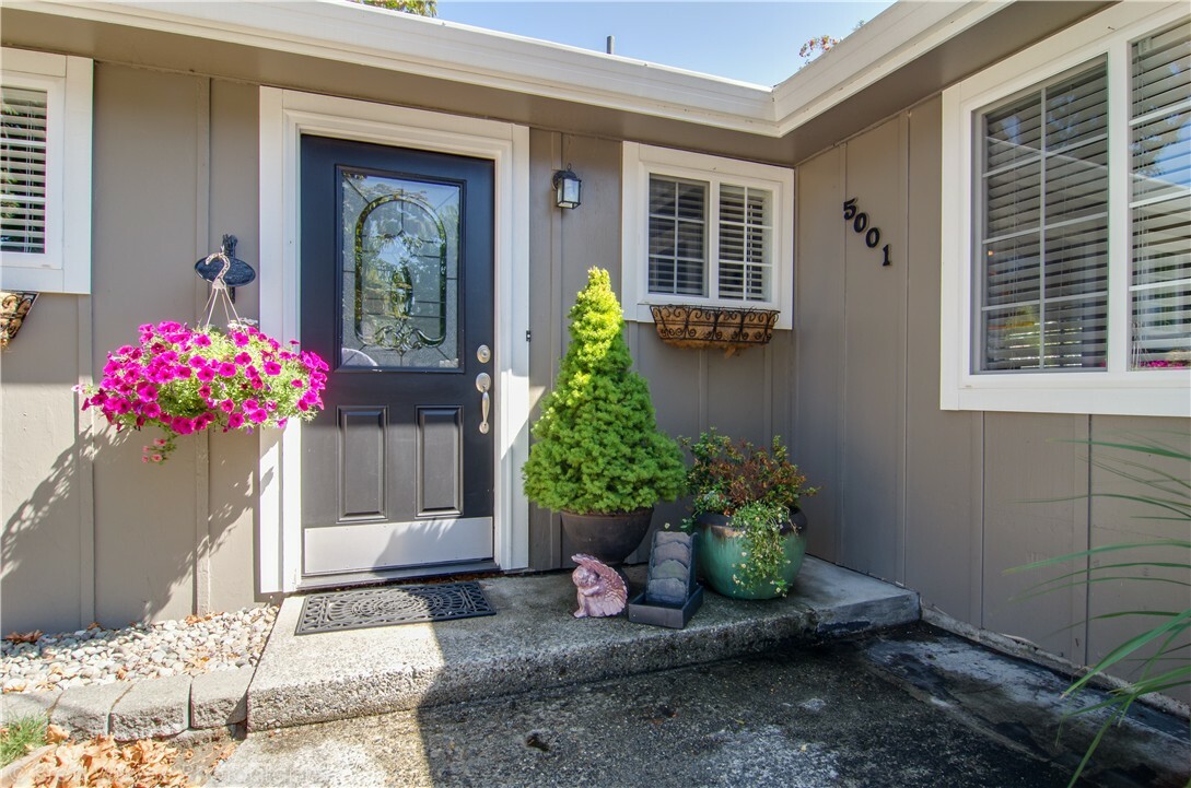 Property Photo: 5001 18th Ave SE WA 98503