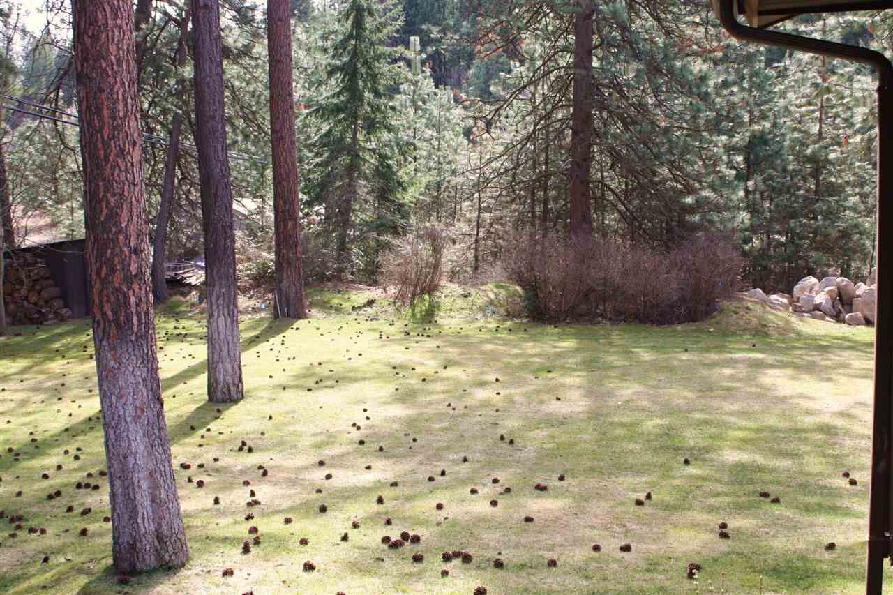 Property Photo:  11410 N Rockaway Dr  WA 99218 