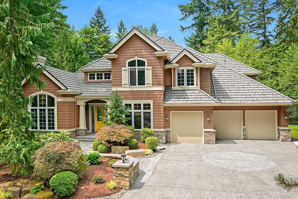 Property Photo: 12419 205th Place NE WA 98077