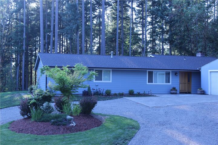 Property Photo: 5225 61st St NW WA 98335