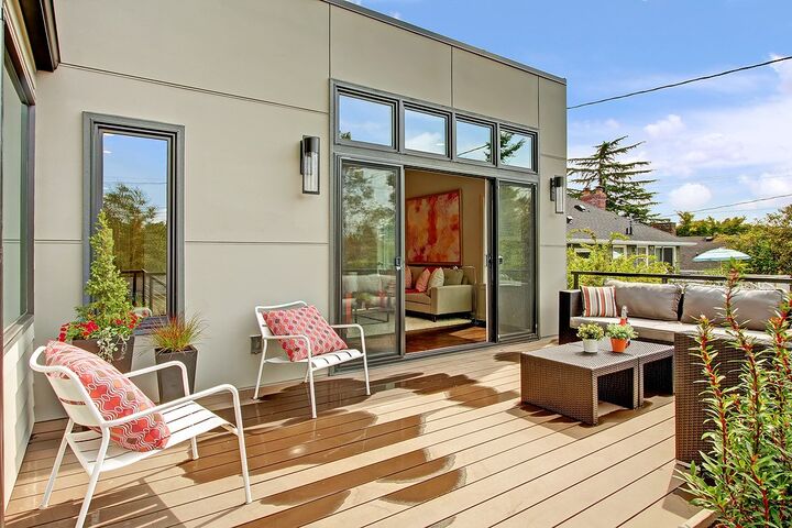 6515 43rd Ave NE  Seattle WA 98115 photo