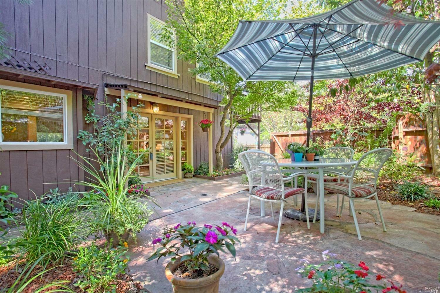 Property Photo:  5 Locust Avenue  CA 94904 