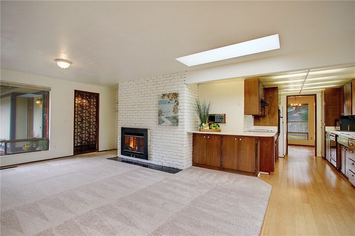 Property Photo:  4529 NE 24th St  WA 98059 