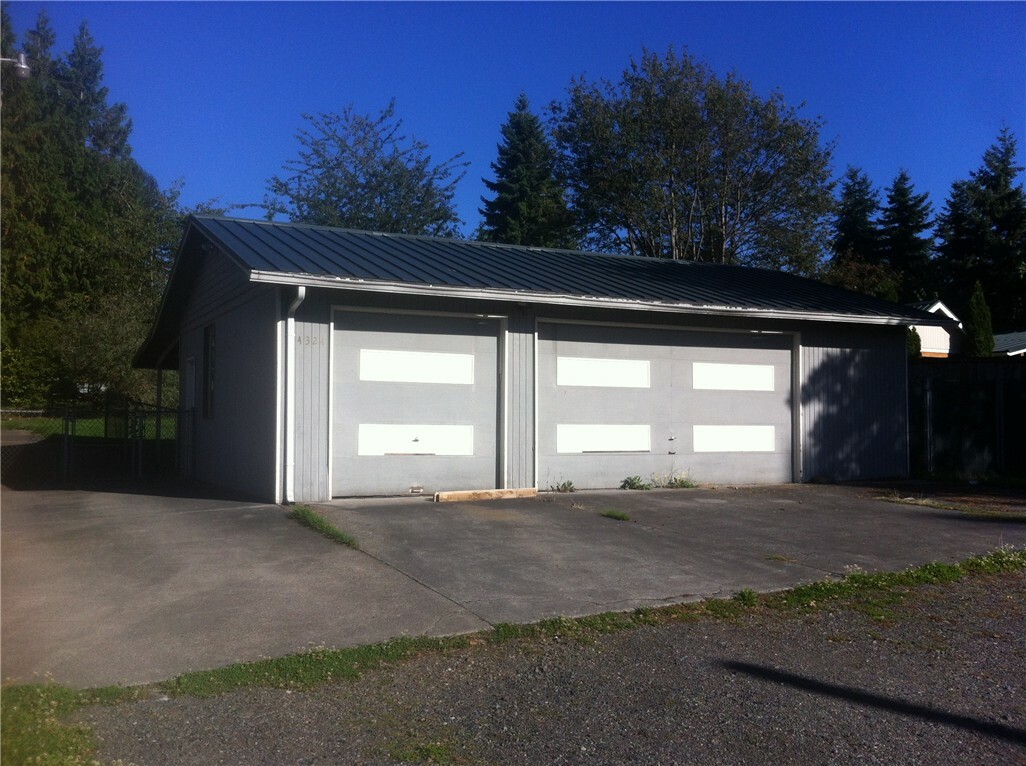 Property Photo:  4324 172nd St SW  WA 98037 