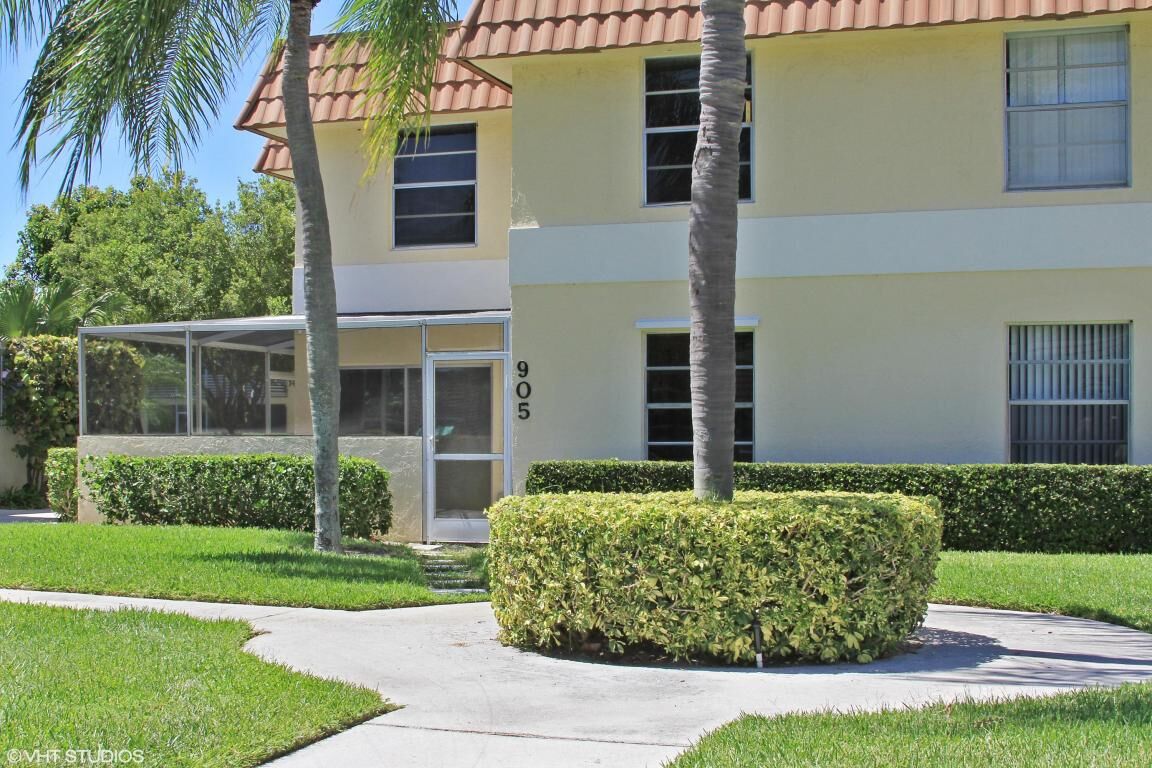 Property Photo: 717 S US Highway 1 905 FL 33477