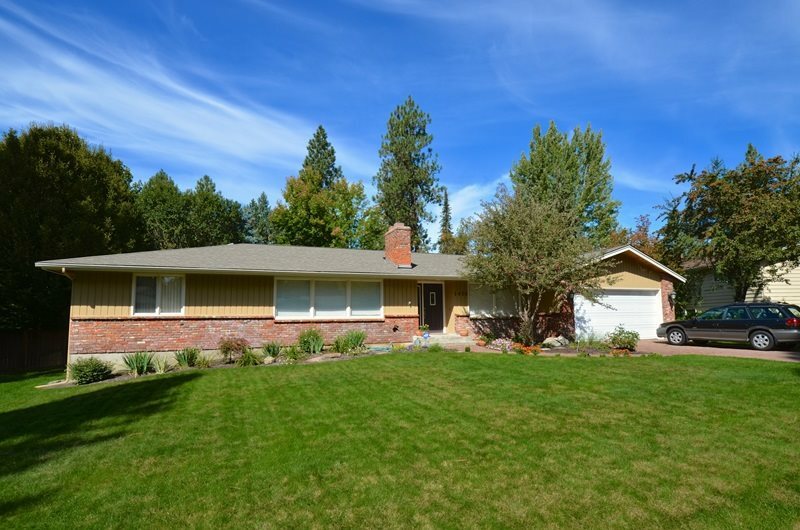 Property Photo:  1410 W Parkwood Ct  WA 99218 