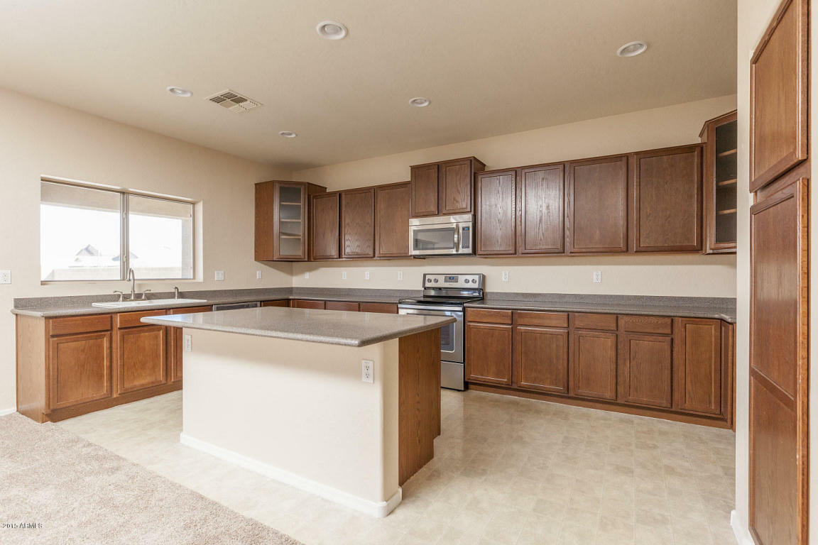 Property Photo:  1899 S 219th Drive  AZ 85326 