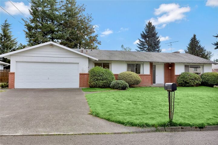 17008 129th Ave SE  Renton WA 98058 photo