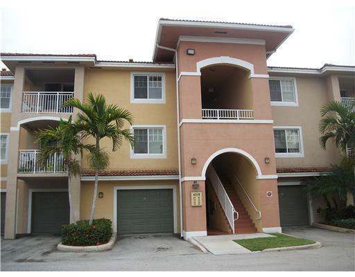 Property Photo: 6510 Emerald Dunes Drive 205 FL 33411