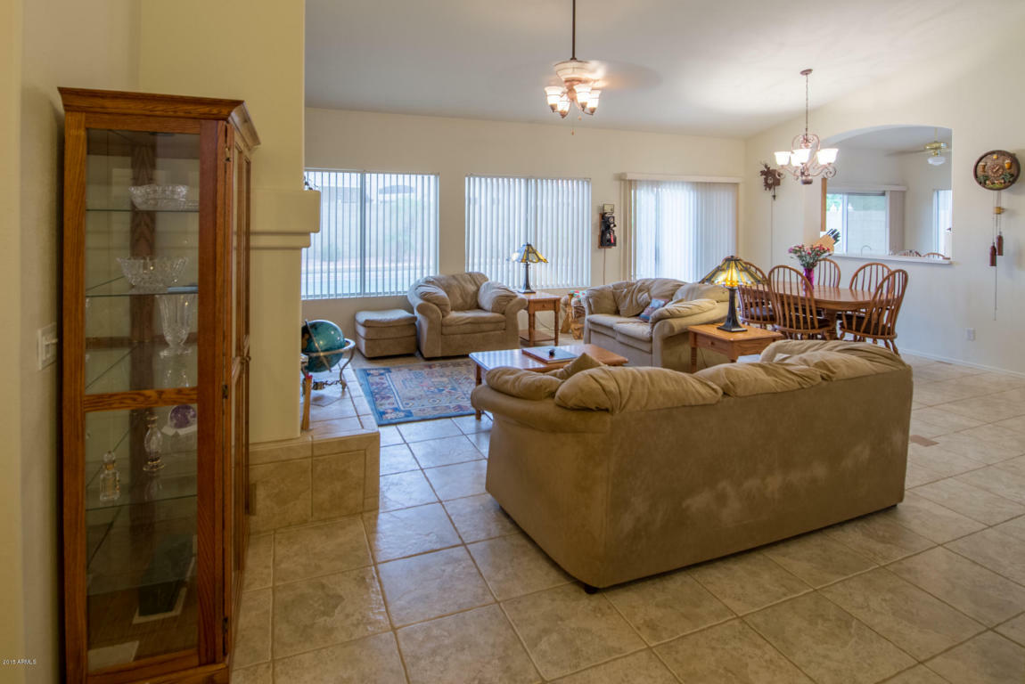 Property Photo:  215 N Starboard Drive  AZ 85234 