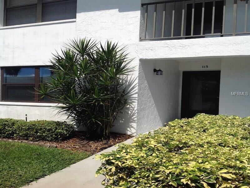 Property Photo:  1100 Capri Isles Boulevard 113  FL 34292 