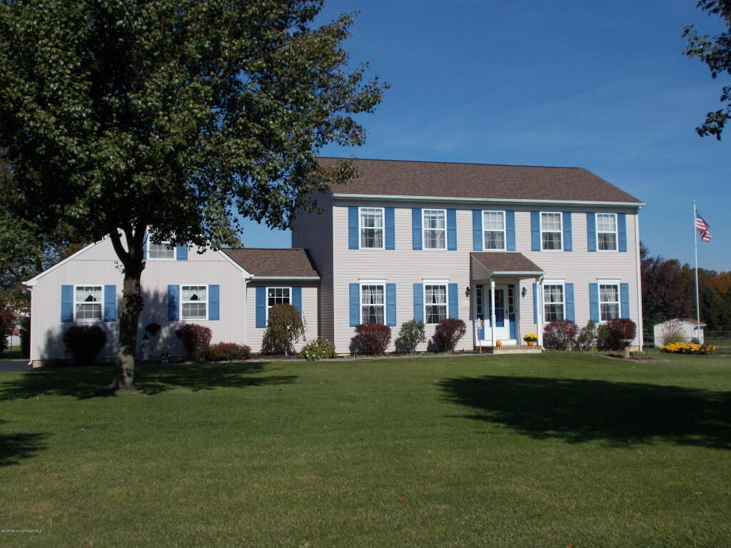 Property Photo: 203 Aimees Way NJ 08533