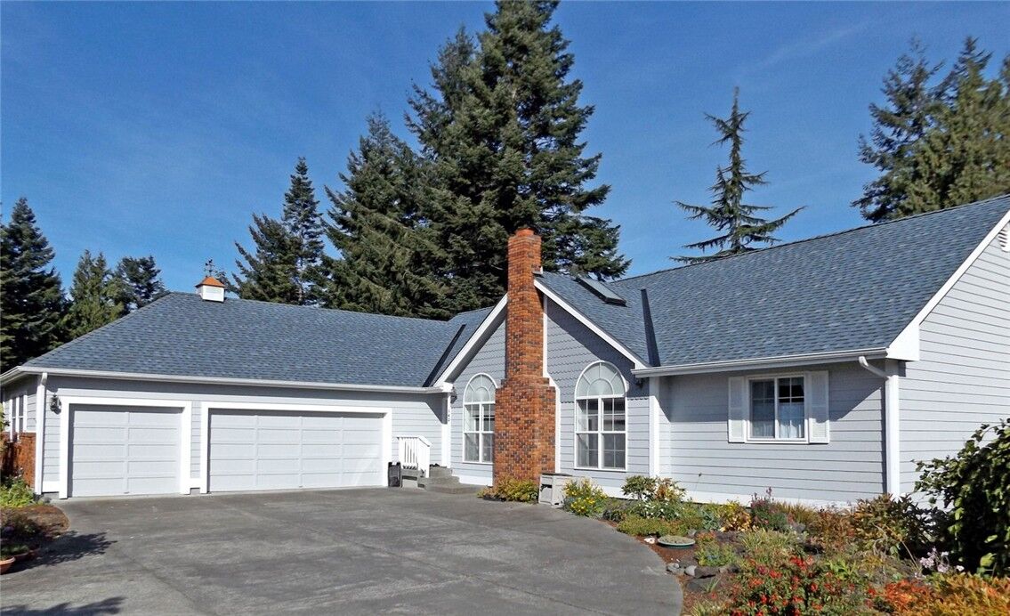Property Photo:  142 Madigan Rd  WA 98382 
