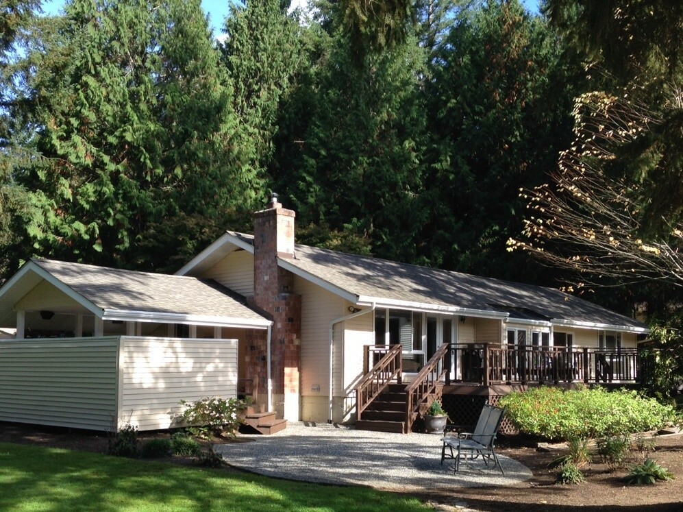 Property Photo:  23815 SE 28th St  WA 98075 