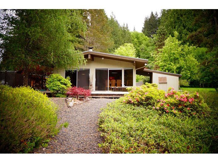 Property Photo:  9769 Beach Dr  OR 97016 