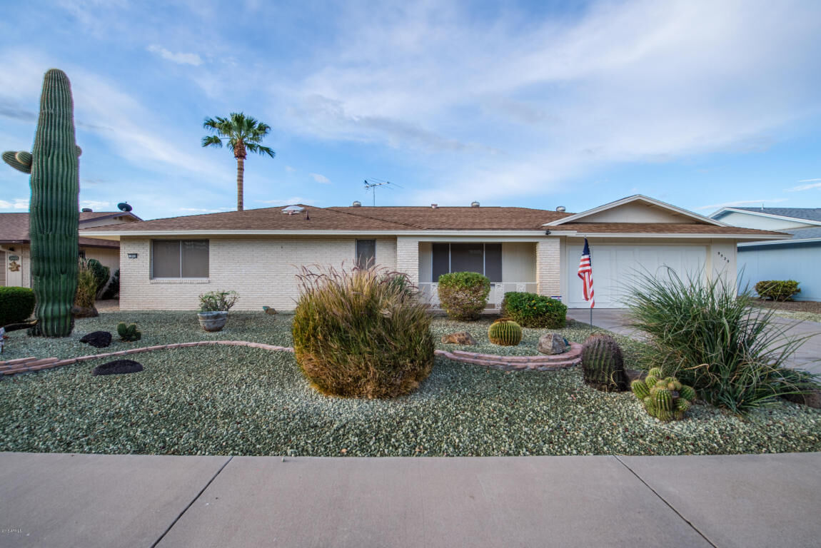 Property Photo: 9529 W Spanish Moss Lane AZ 85373