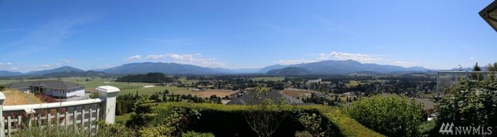 Property Photo: 826 Bella Vista Lane WA 98233