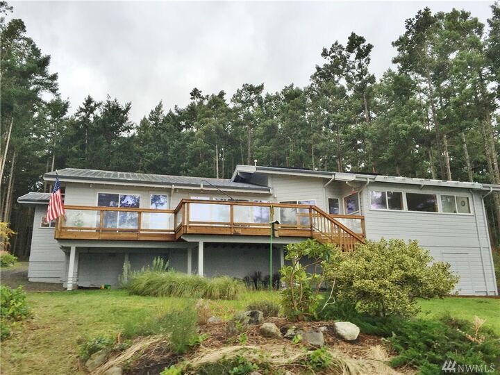 Property Photo:  214 Pinedrona Lane  WA 98250 