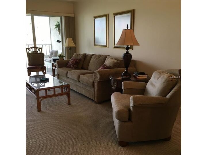 Property Photo: 400 Laurel Lake Drive 202 FL 34292