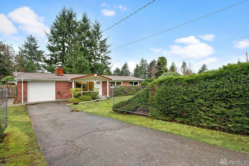 Property Photo: 317 S 198th St WA 98148