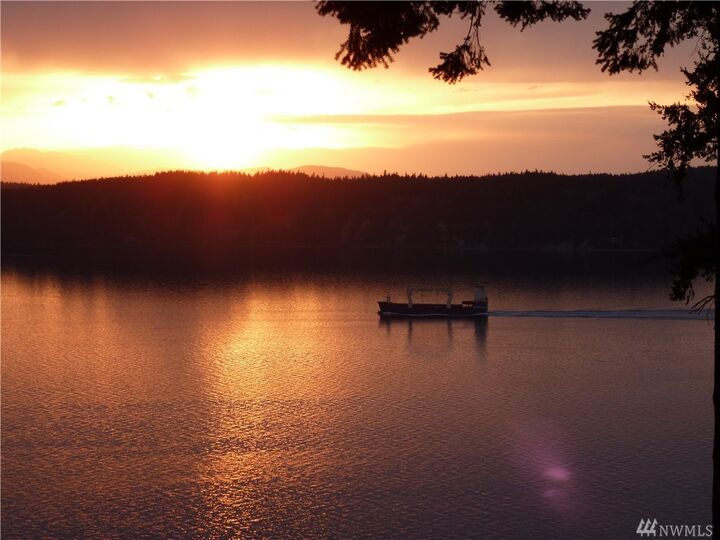 8028 53rd Ave W E  Mukilteo WA 98275 photo