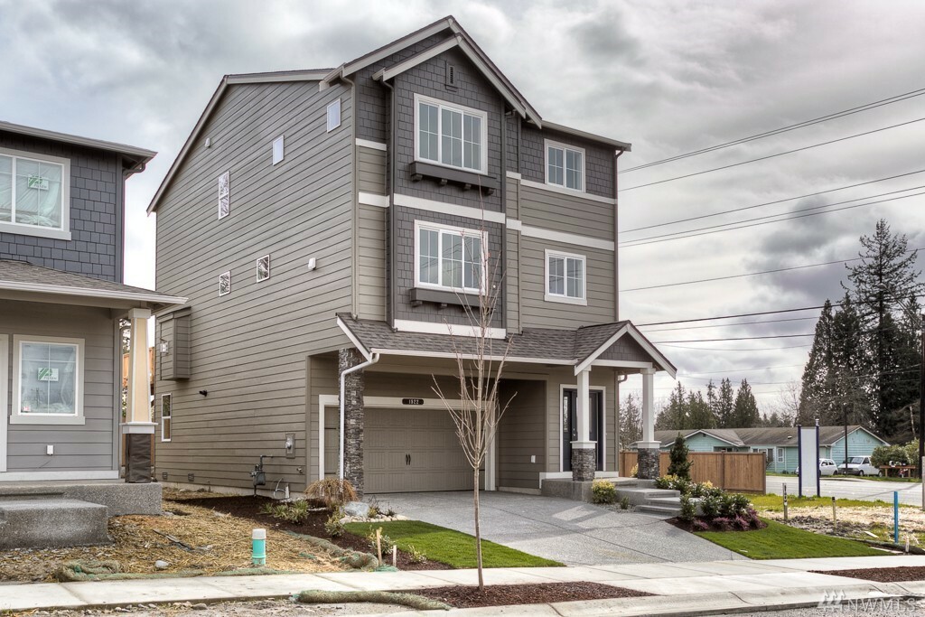 Property Photo:  1922 98th Ave SE 2  WA 98258 