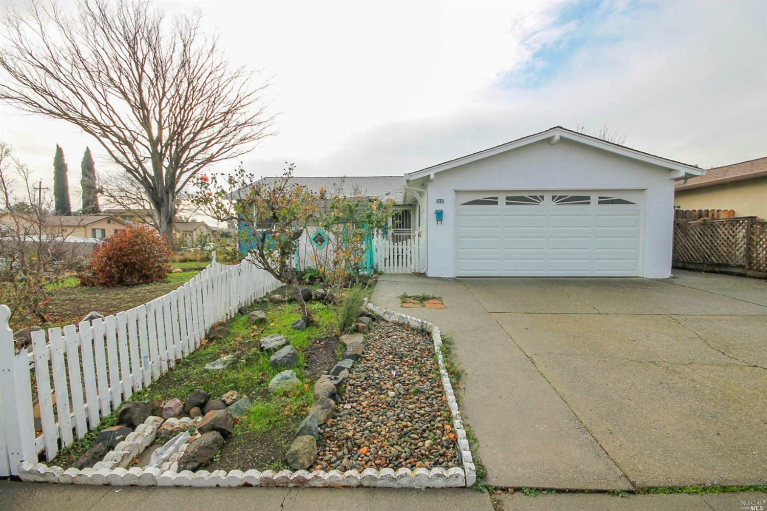 Property Photo:  2035 Swan Court  CA 94533 