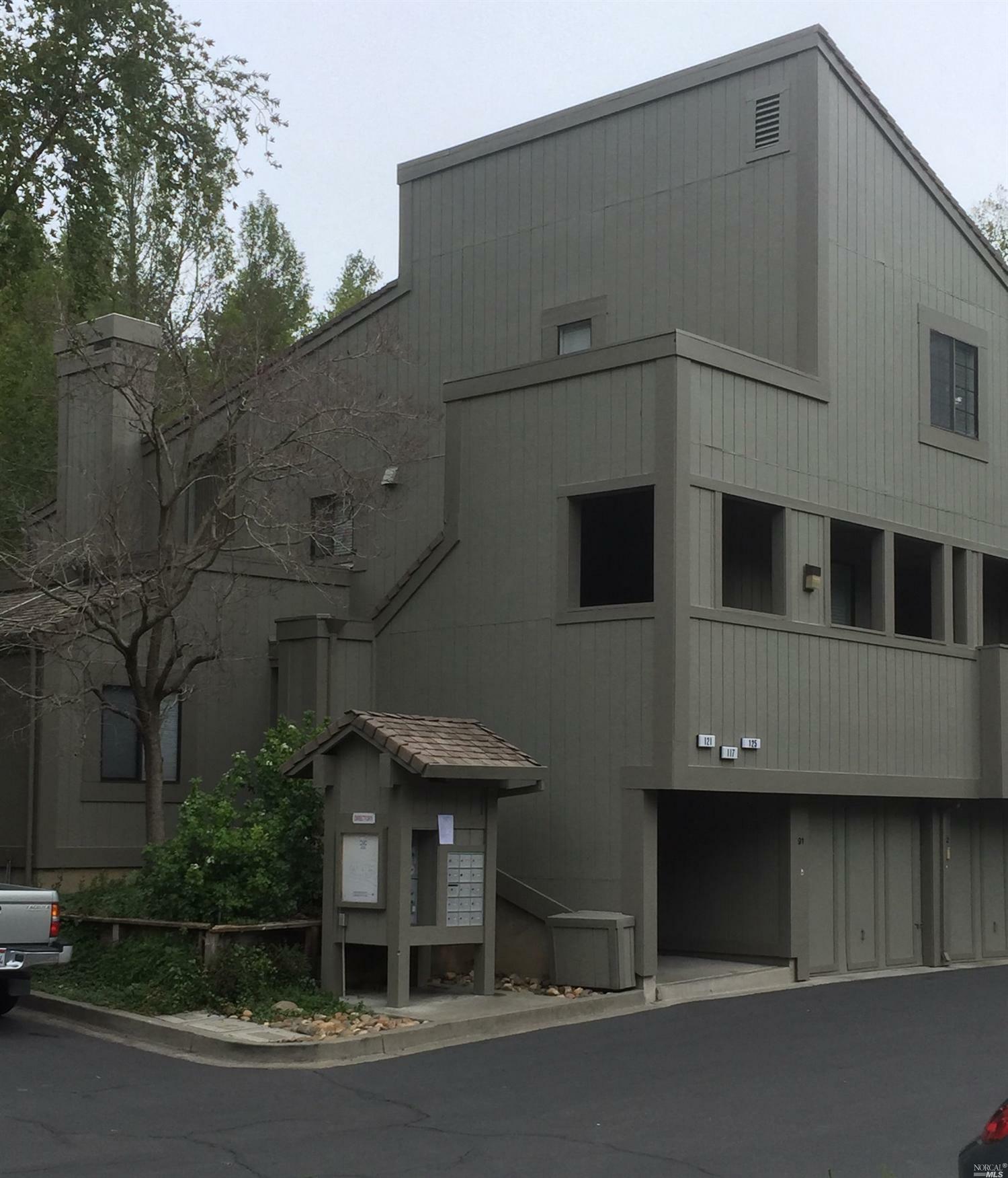 Property Photo: 121 Quail Court CA 94949