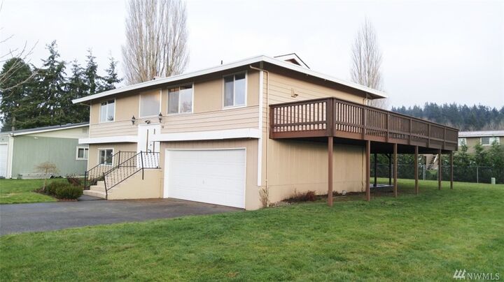 Property Photo:  580 10th St  WA 98230 