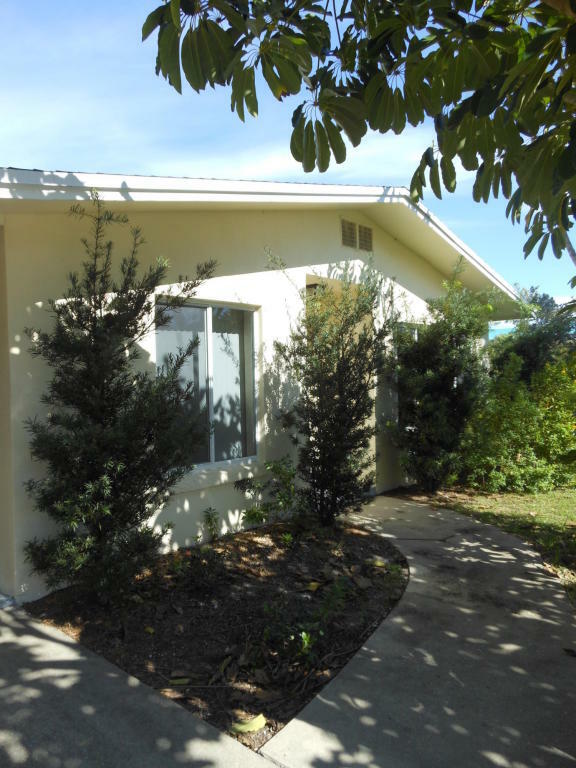 Property Photo:  1814 Plover Avenue  FL 34949 