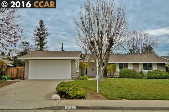 Property Photo:  330 Menlo Ct  CA 94598 