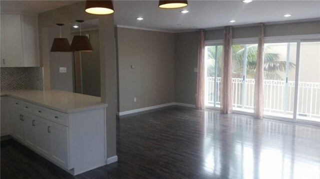 Property Photo: 217 14th Street B CA 90266