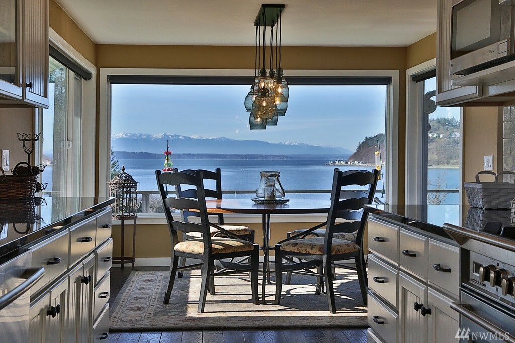 Property Photo:  4101 Possession Shores Rd  WA 98236 