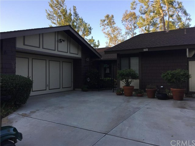 Property Photo:  734 Via La Paloma  CA 92507 