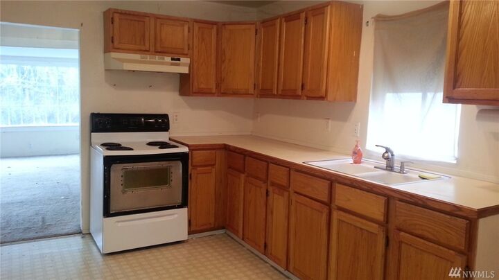 Property Photo:  10518 Mill Rd SE  WA 98597 