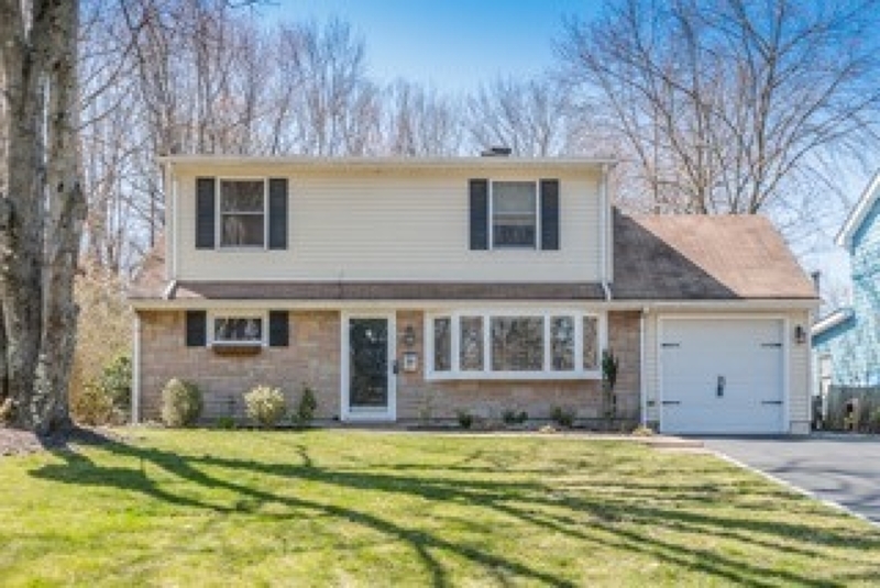 Property Photo:  38 Charnwood Rd  NJ 07974 