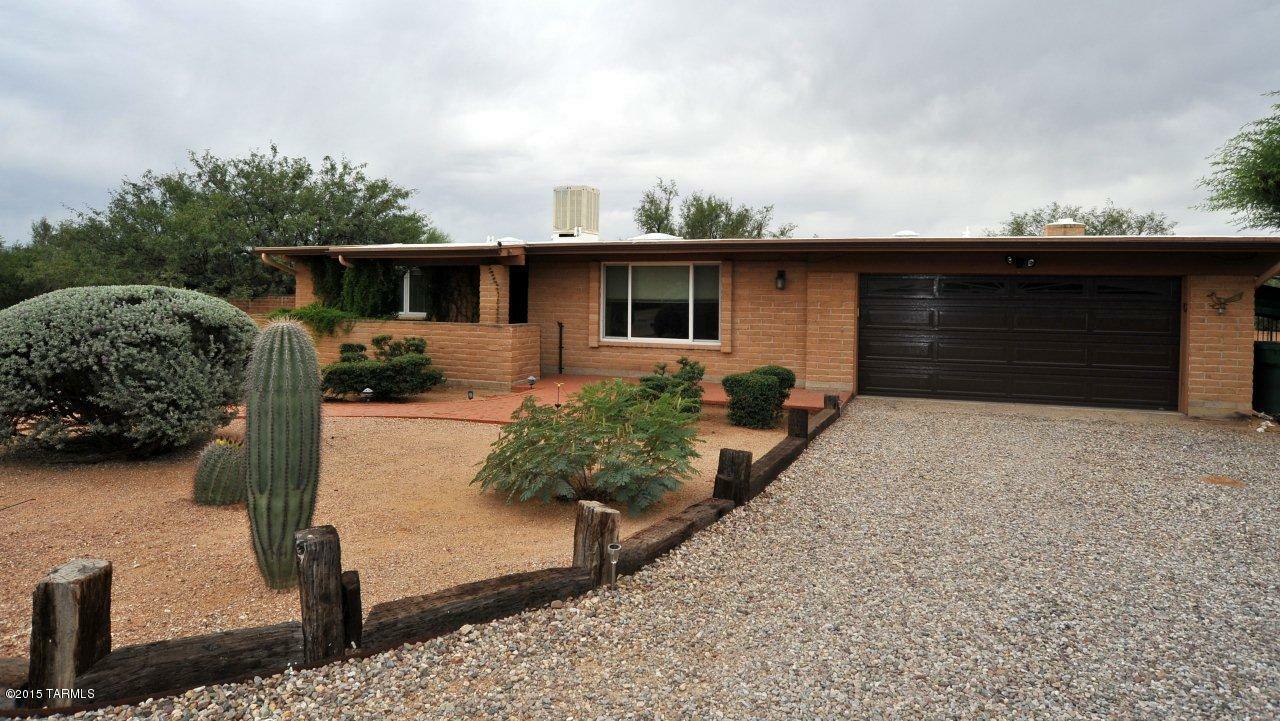 Property Photo:  9120 E Placita Amapola  AZ 85749 