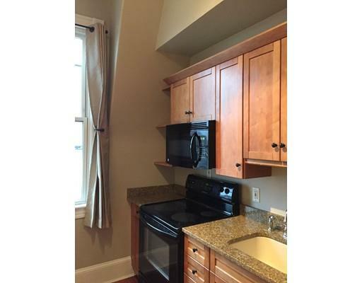 Property Photo: 554 E 4th Street 6 MA 02127