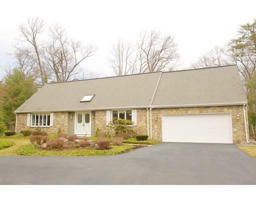 Property Photo: 7 Cherokee Cir MA 01810