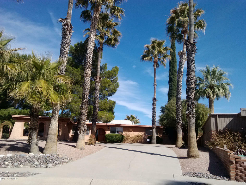 Property Photo: 9349 E Daniel Place AZ 85710