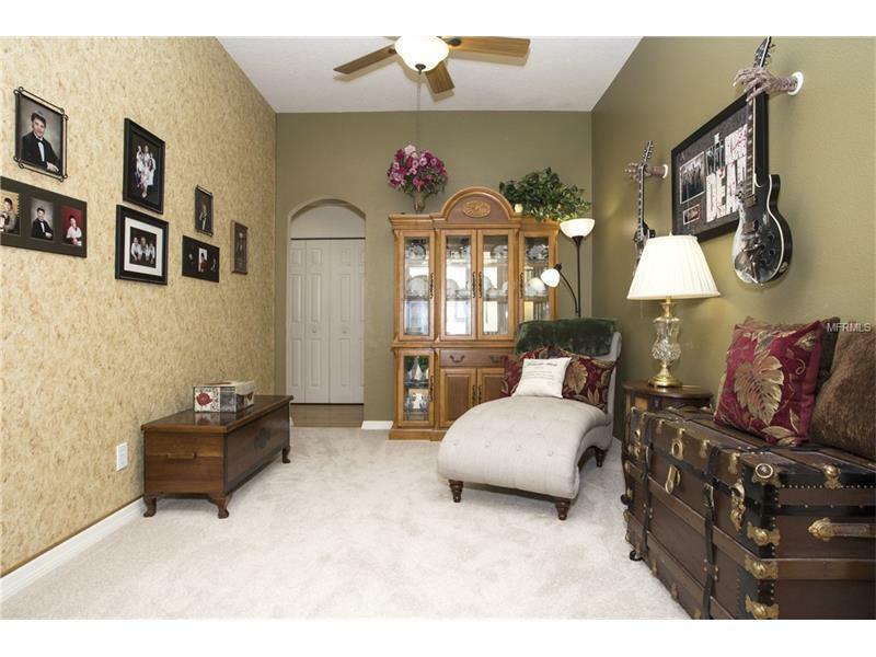 Property Photo: 11129 Bridgecreek Drive FL 33569