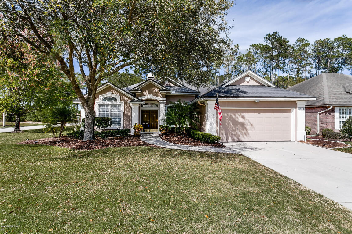 Property Photo: 1874 Inlet Cove Court FL 32003