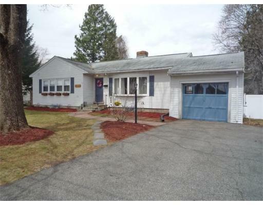 Property Photo:  27 Bexley Road  MA 01702 