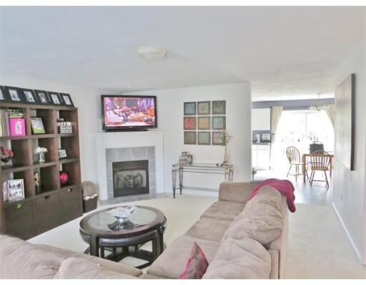 Property Photo:  9 Lindsays Way  MA 01834 