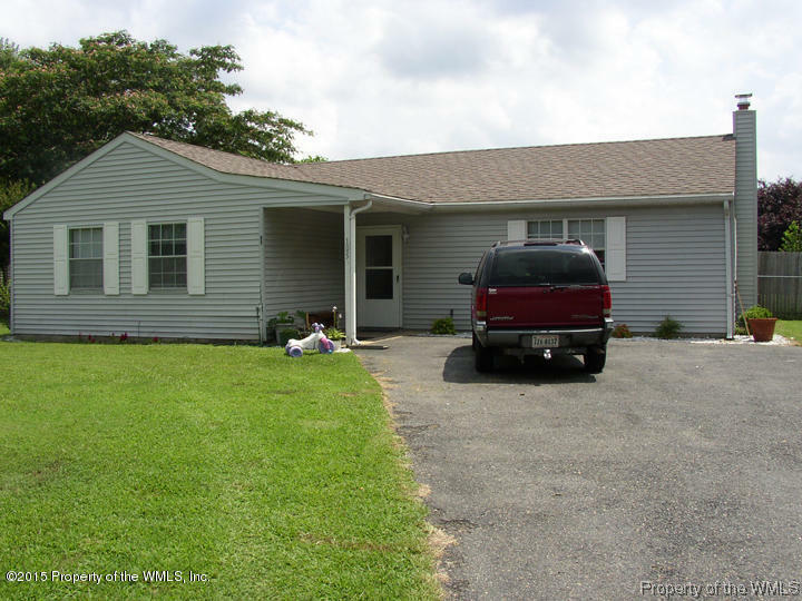 Property Photo:  105 Highfield Drive  VA 23168 