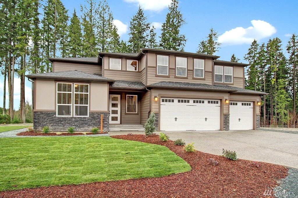 Property Photo: 20830 107th St SE WA 98290