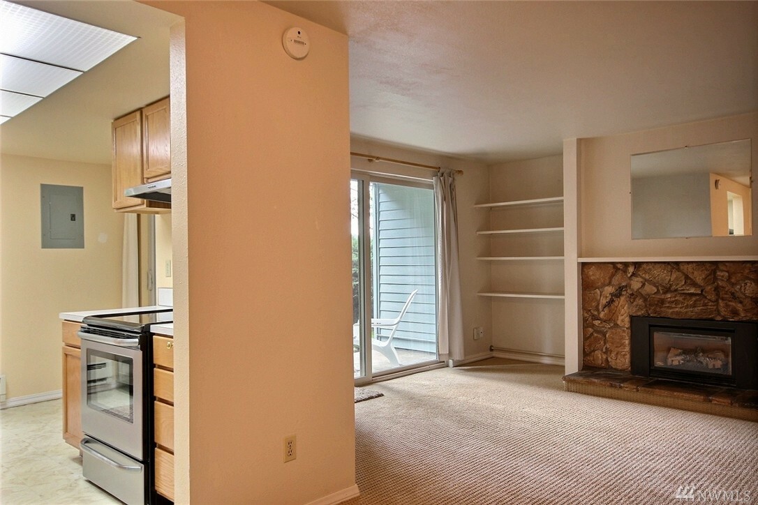 Property Photo:  4737 W Lake Sammamish Parkway SE A-108  WA 98027 