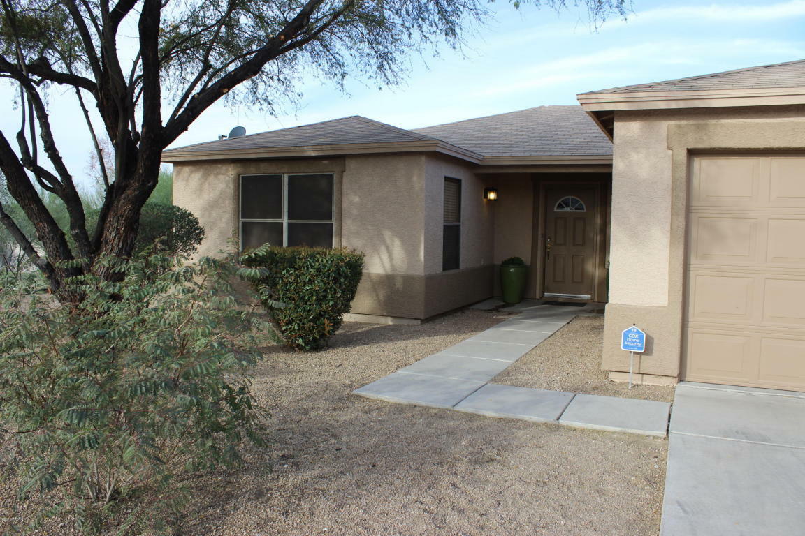 Property Photo:  2196 S Thunder Tanner Drive  AZ 85748 